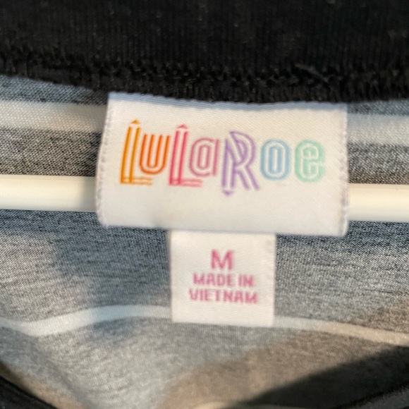 LulaRoe black striped t-shirt size medium - Picture 3 of 3